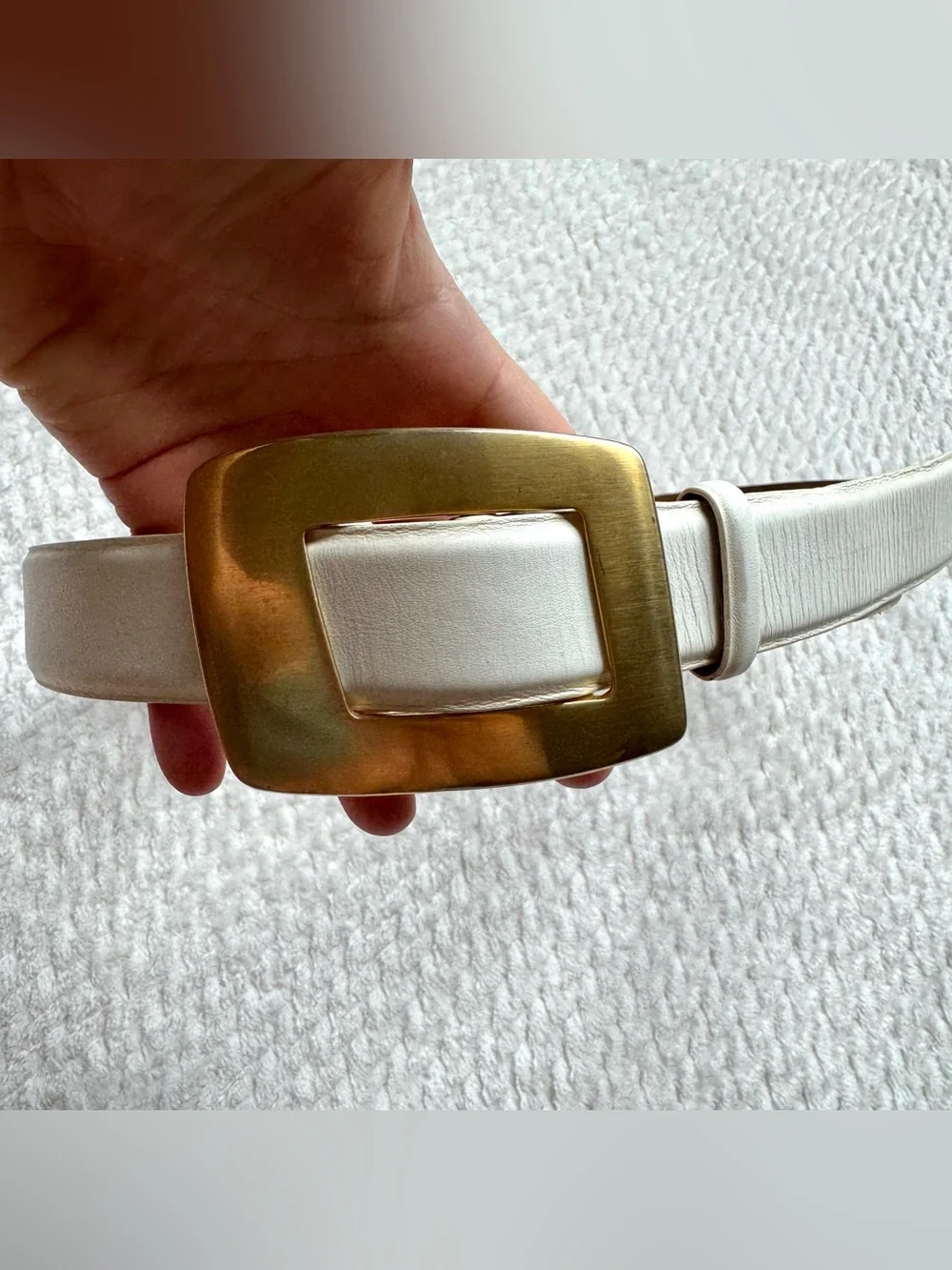 Classic White Leather Belt with Brushed Gold Buckle